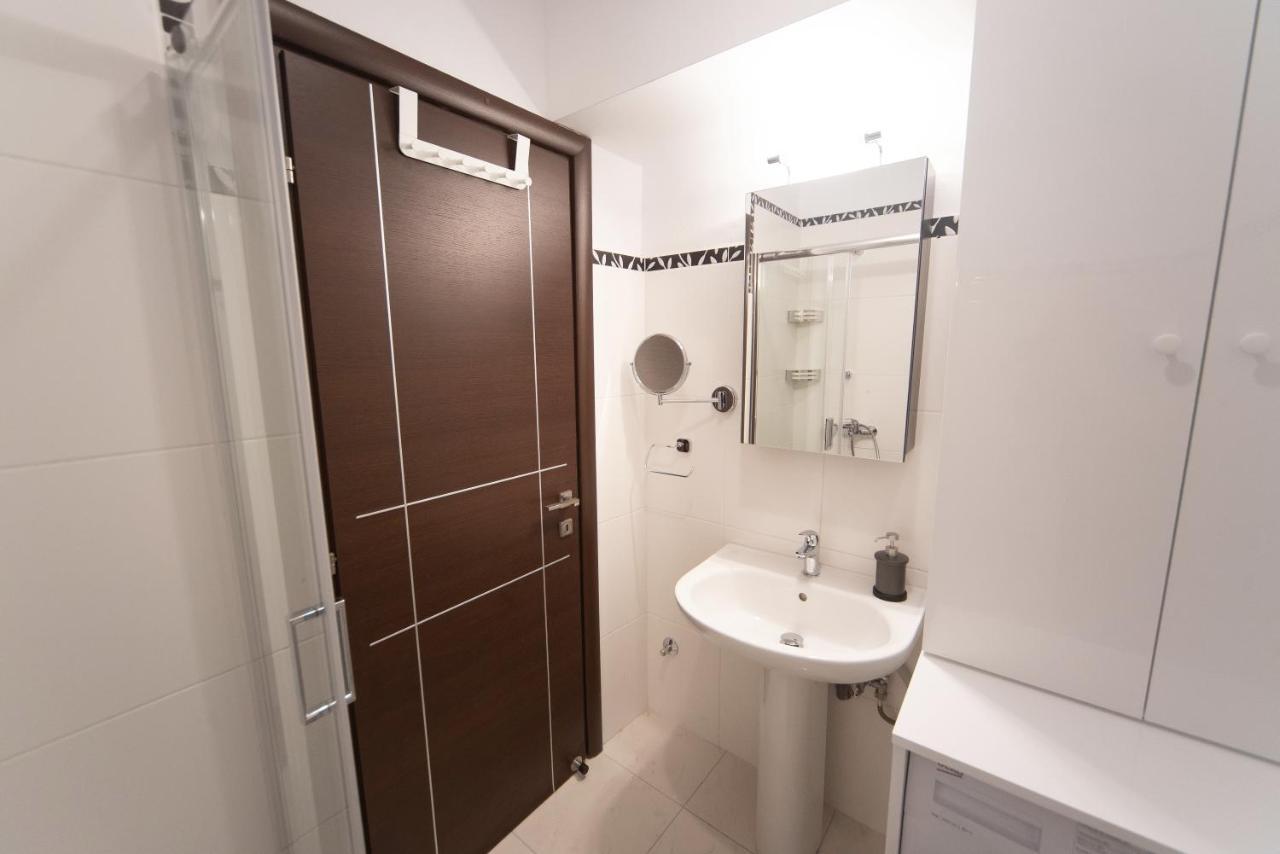 Onar Modern Luxury Apartments Kavala Exteriör bild