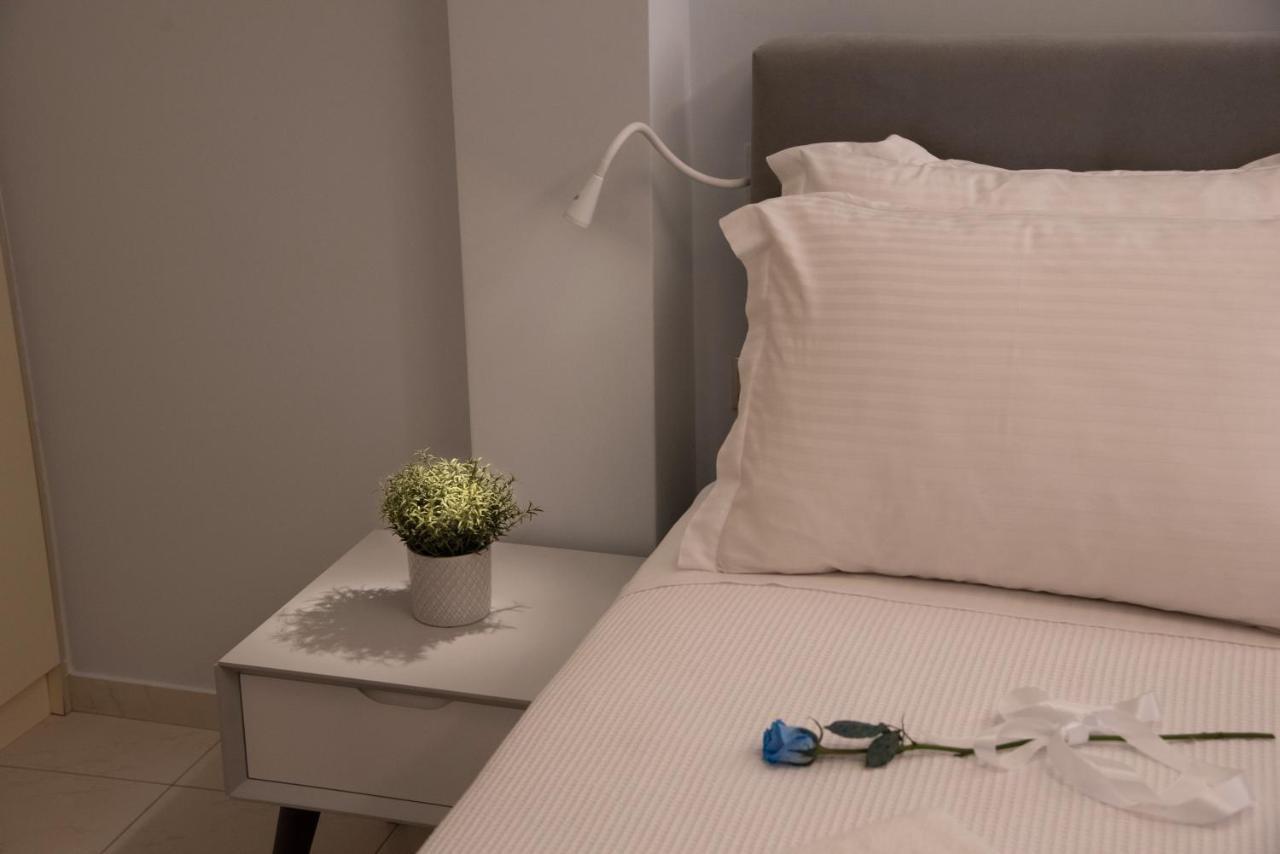 Onar Modern Luxury Apartments Kavala Exteriör bild